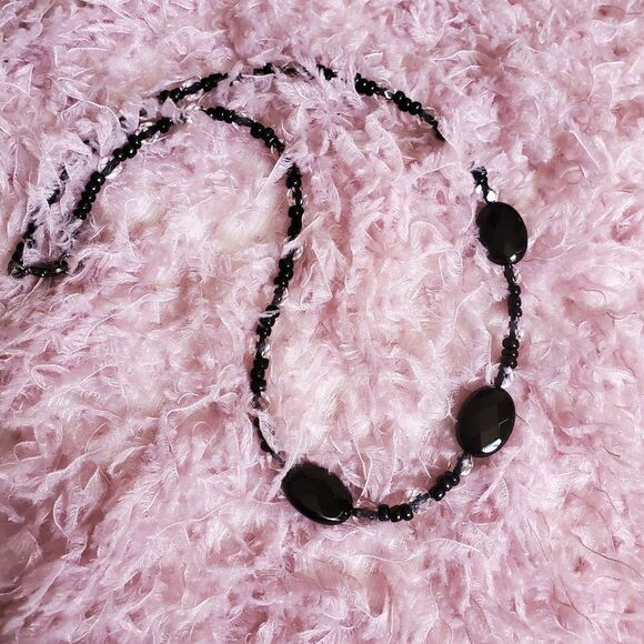 Black Crystal beaded necklace - Handcrafted - Picture 4 of 6